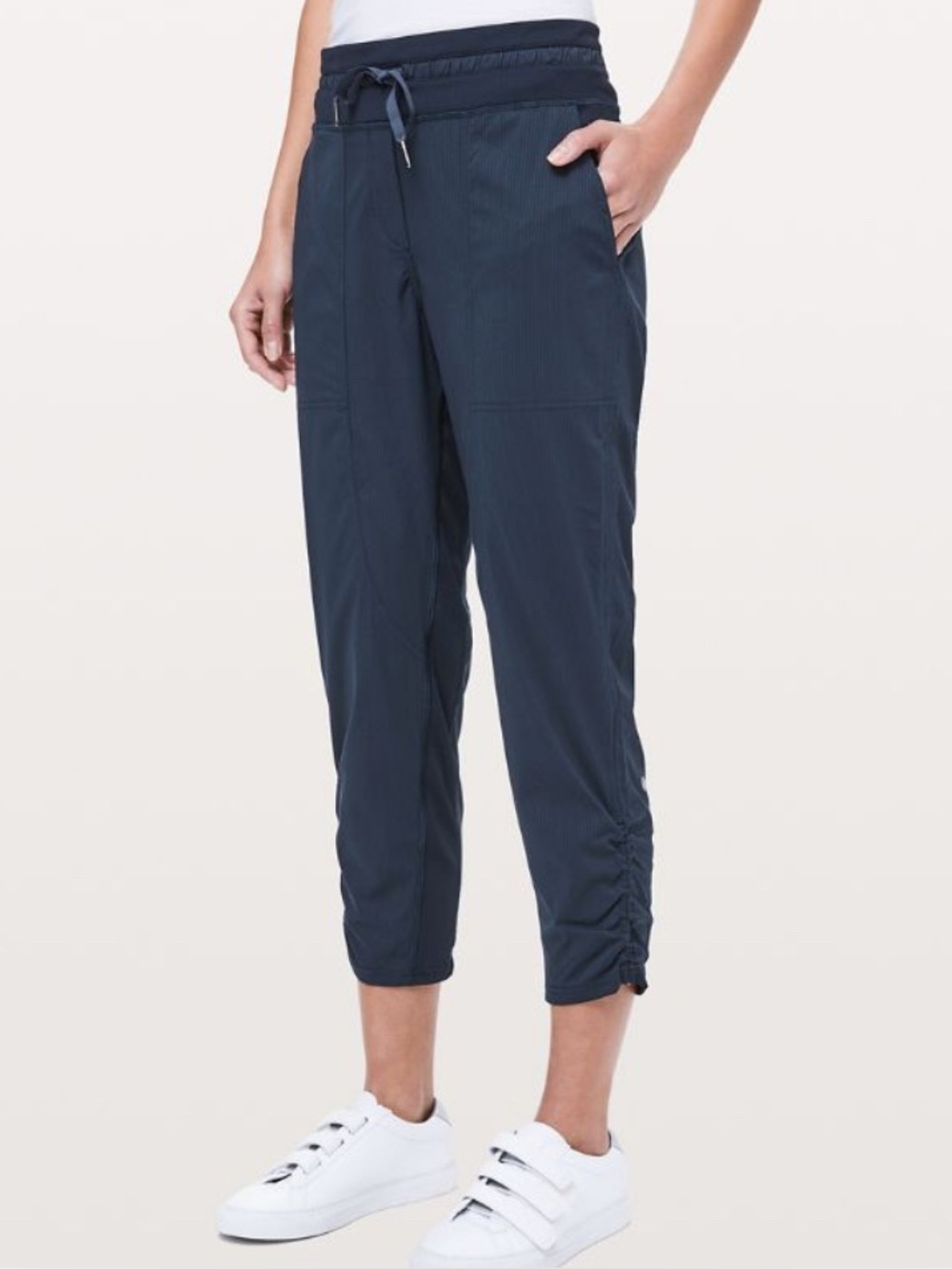 Lululemon Dance Studio Mid-Rise Crop Pants in Dark Navy Blue